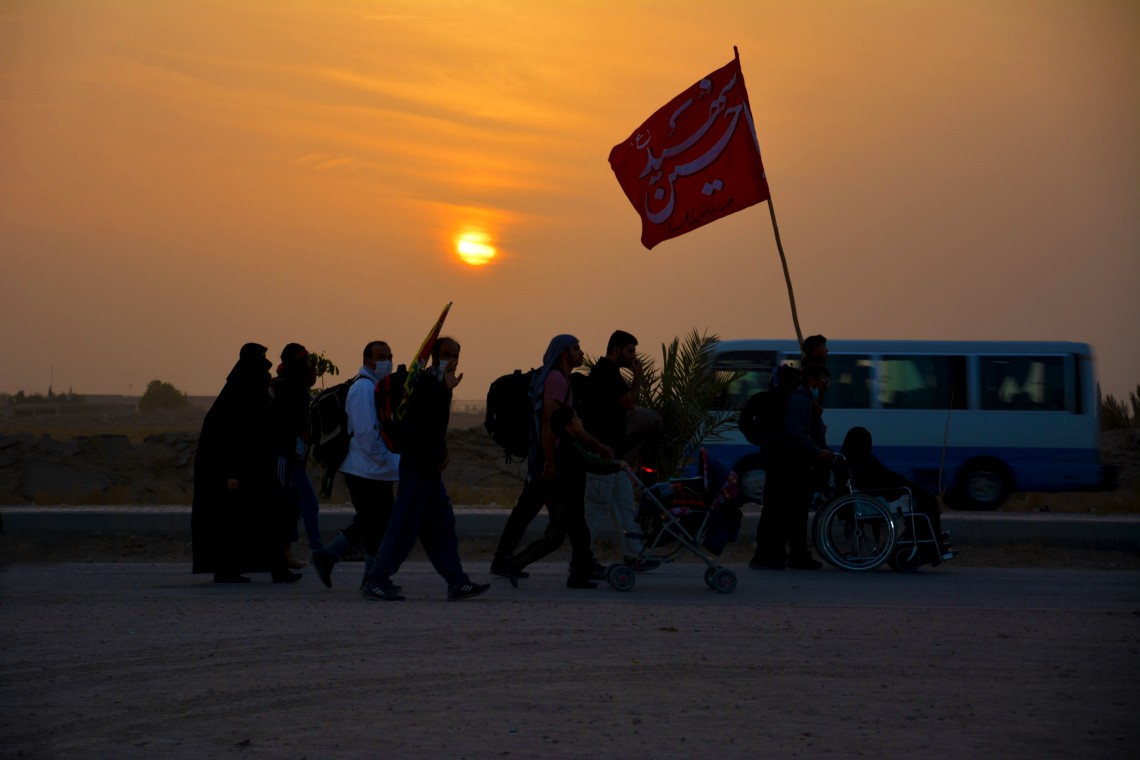 سوگواره پنجم-عکس 9-رضوان معاویان بریچه-پیاده روی اربعین از نجف تا کربلا