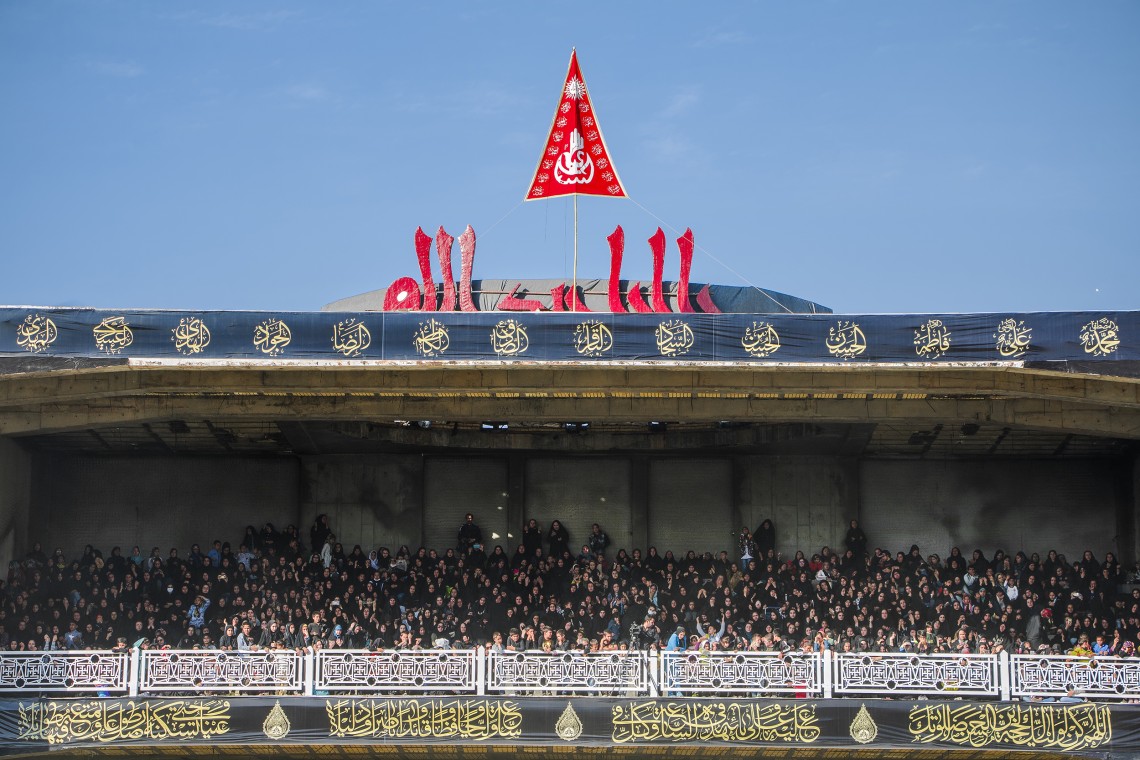 فراخوان ششمین سوگواره عاشورایی عکس هیأت-محمد حسین پاکدل-بخش اصلی -جلسه هیأت