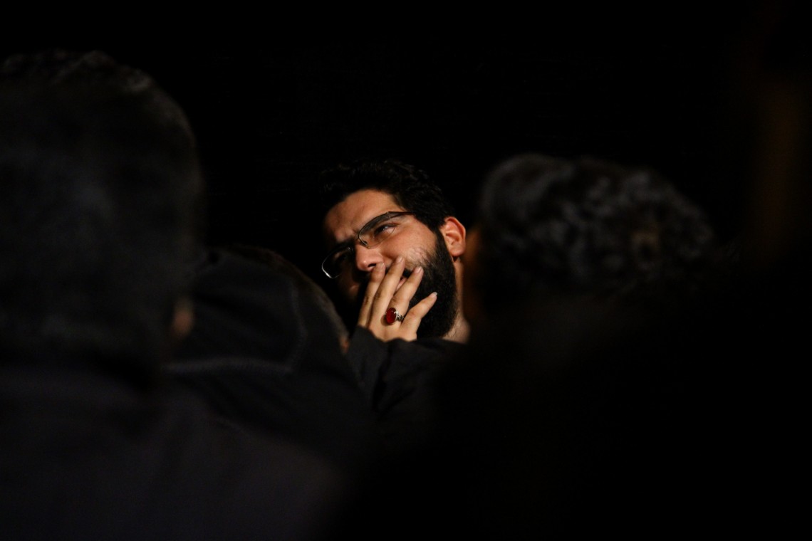 سوگواره سوم-عکس 8-مسعود ماکاوند-جلسه هیأت فضای داخلی