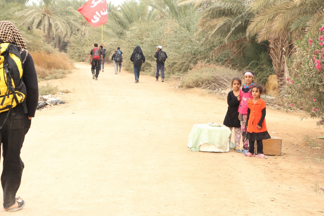 سوگواره پنجم-عکس 6-مسعود عطار-پیاده روی اربعین از نجف تا کربلا