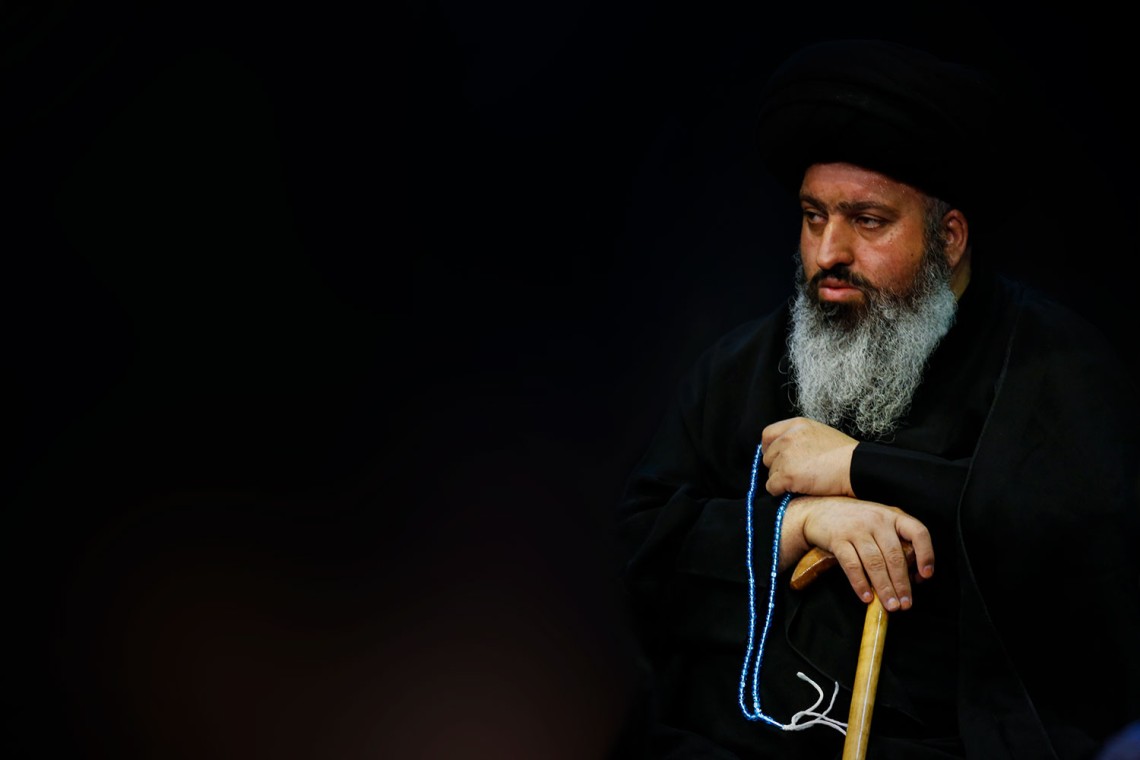 سوگواره پنجم-عکس 8-علیرضا نجاتی-جلسه هیأت فضای بیرونی