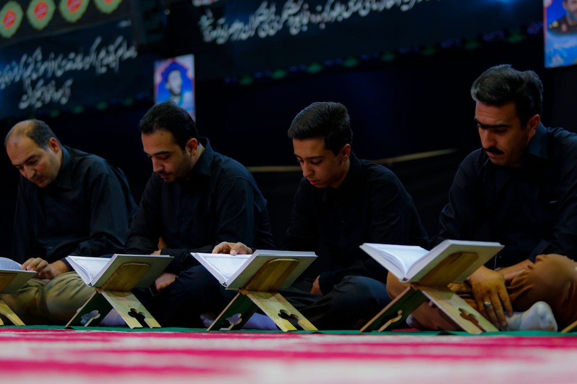 سوگواره پنجم-عکس 61-علیرضا نجاتی-جلسه هیأت فضای بیرونی