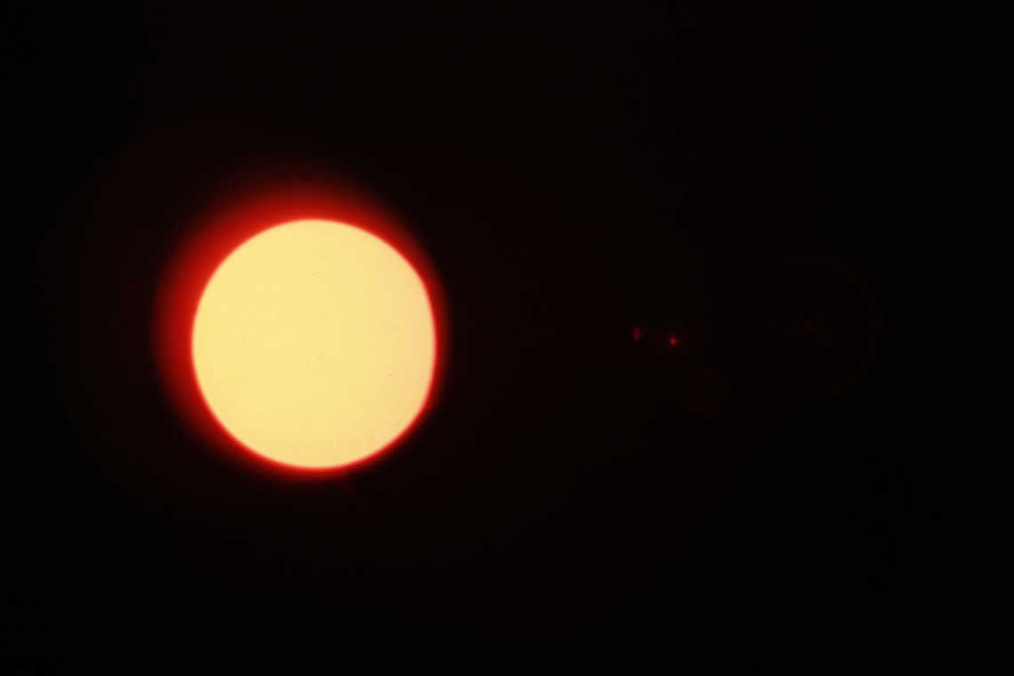 سوگواره پنجم-عکس 101-علیرضا نجاتی-جلسه هیأت فضای بیرونی