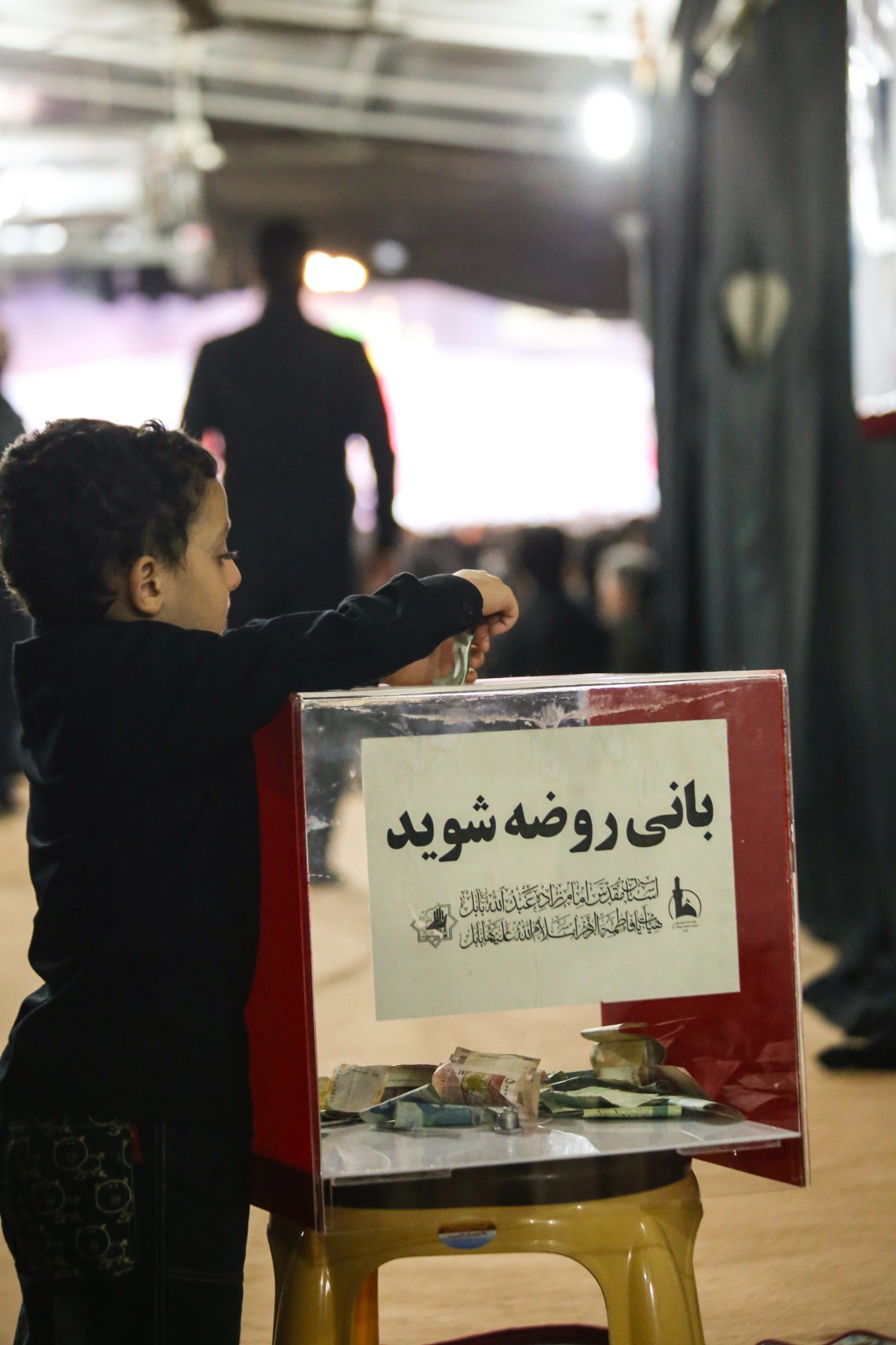 سوگواره پنجم-عکس 10-مهدی زاهدیان -جلسه هیأت فضای بیرونی