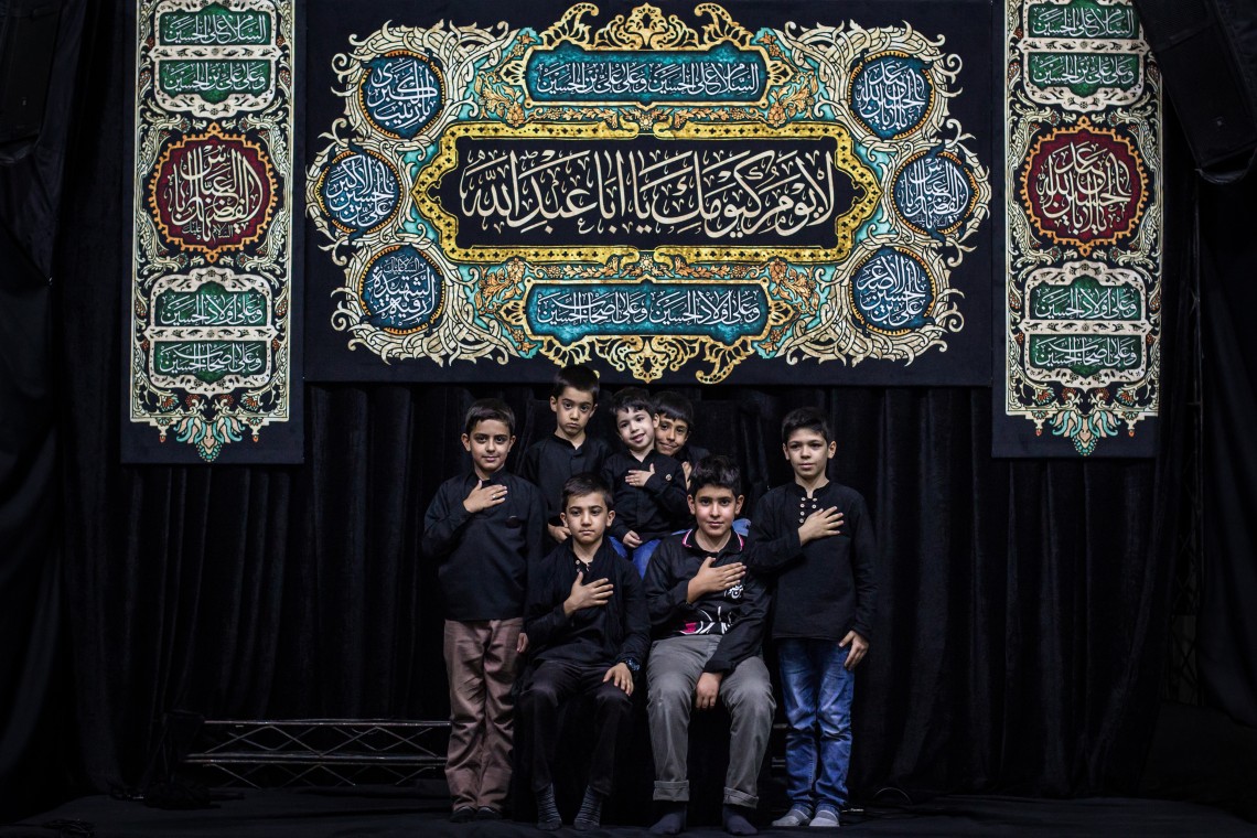 فراخوان ششمین سوگواره عاشورایی عکس هیأت-محمدهادی خسروی-بخش اصلی -جلسه هیأت