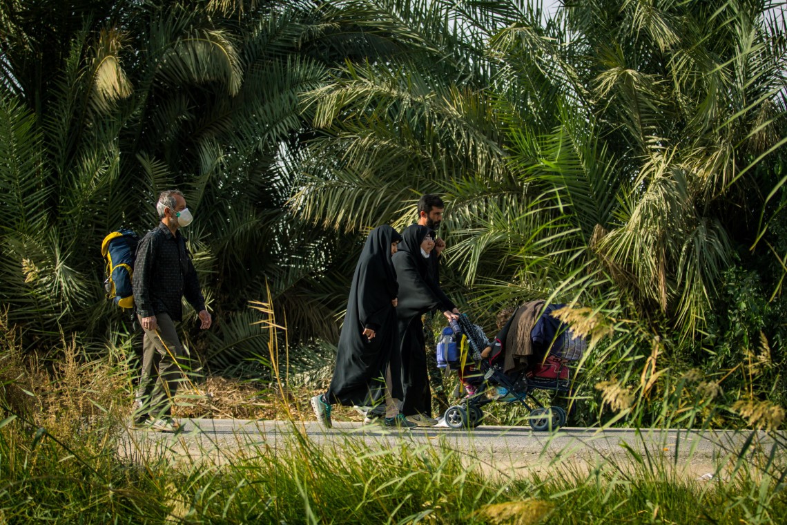 سوگواره پنجم-عکس 36-محمدهادی خسروی-پیاده روی اربعین از نجف تا کربلا