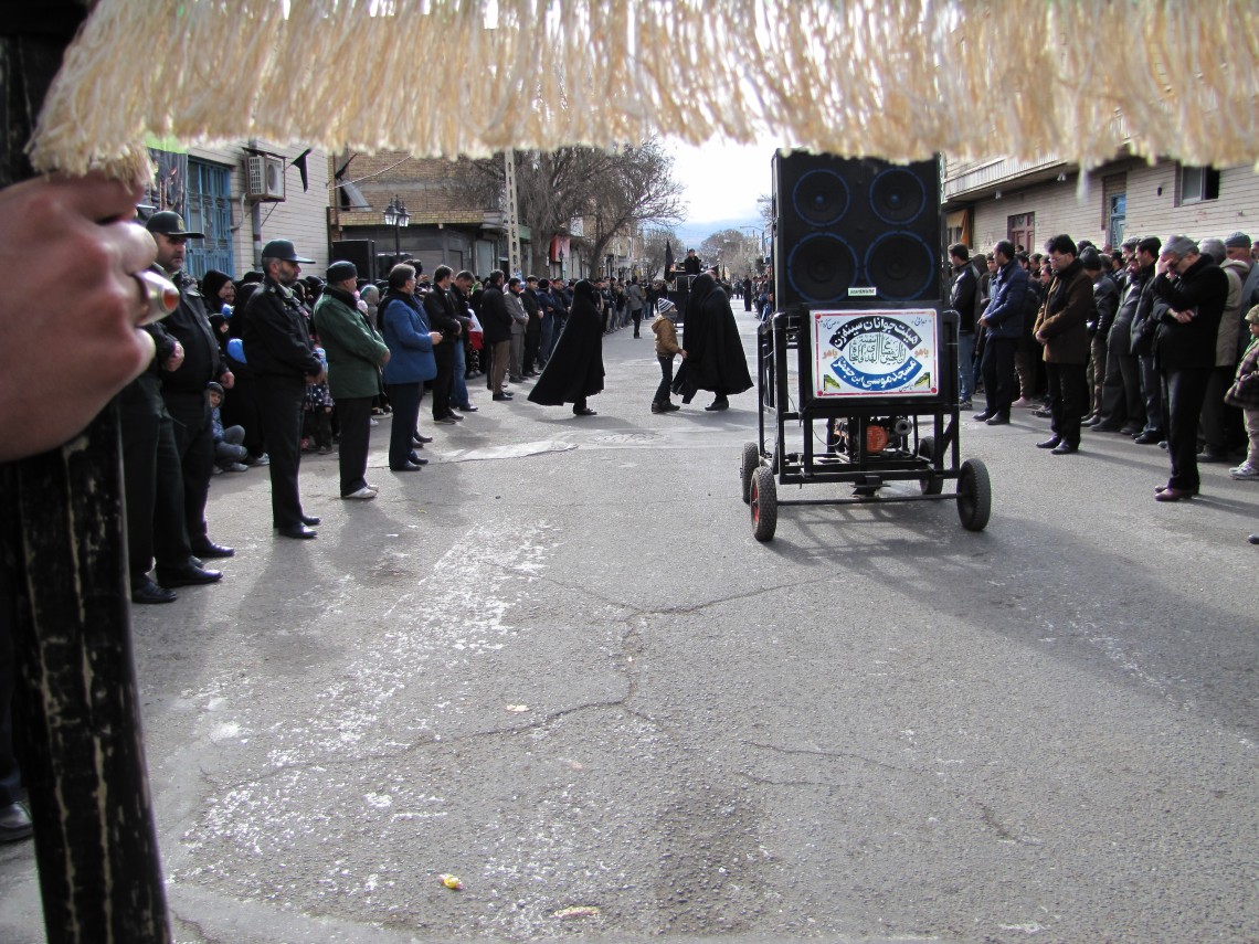 سوگواره پنجم-عکس 18-بهمن جعفری-جلسه هیأت فضای بیرونی