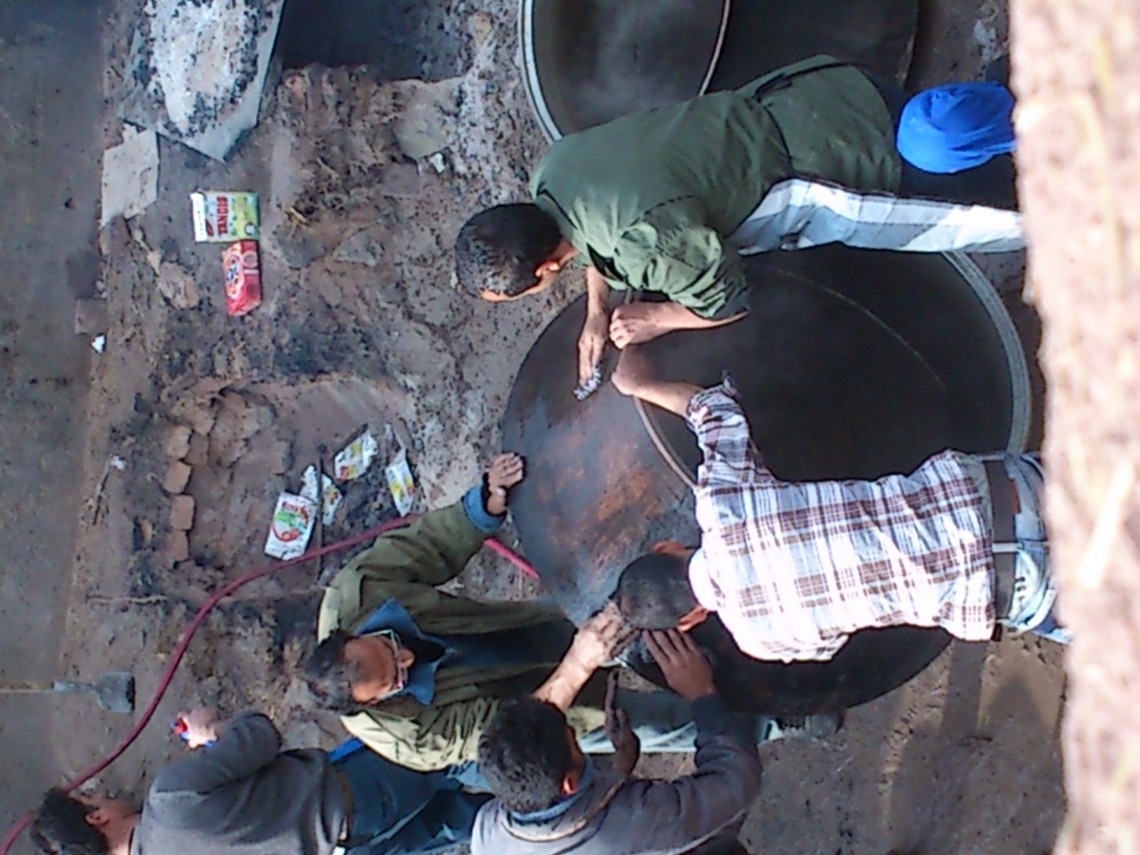 سوگواره دوم-عکس 3-مجید قدسی-جلسه هیأت فضای بیرونی 