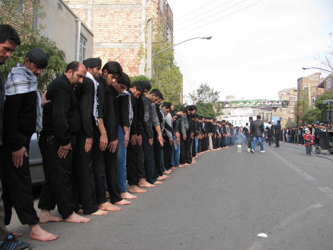 سوگواره دوم-عکس 7-علیرضا فتحی-جلسه هیأت فضای داخلی