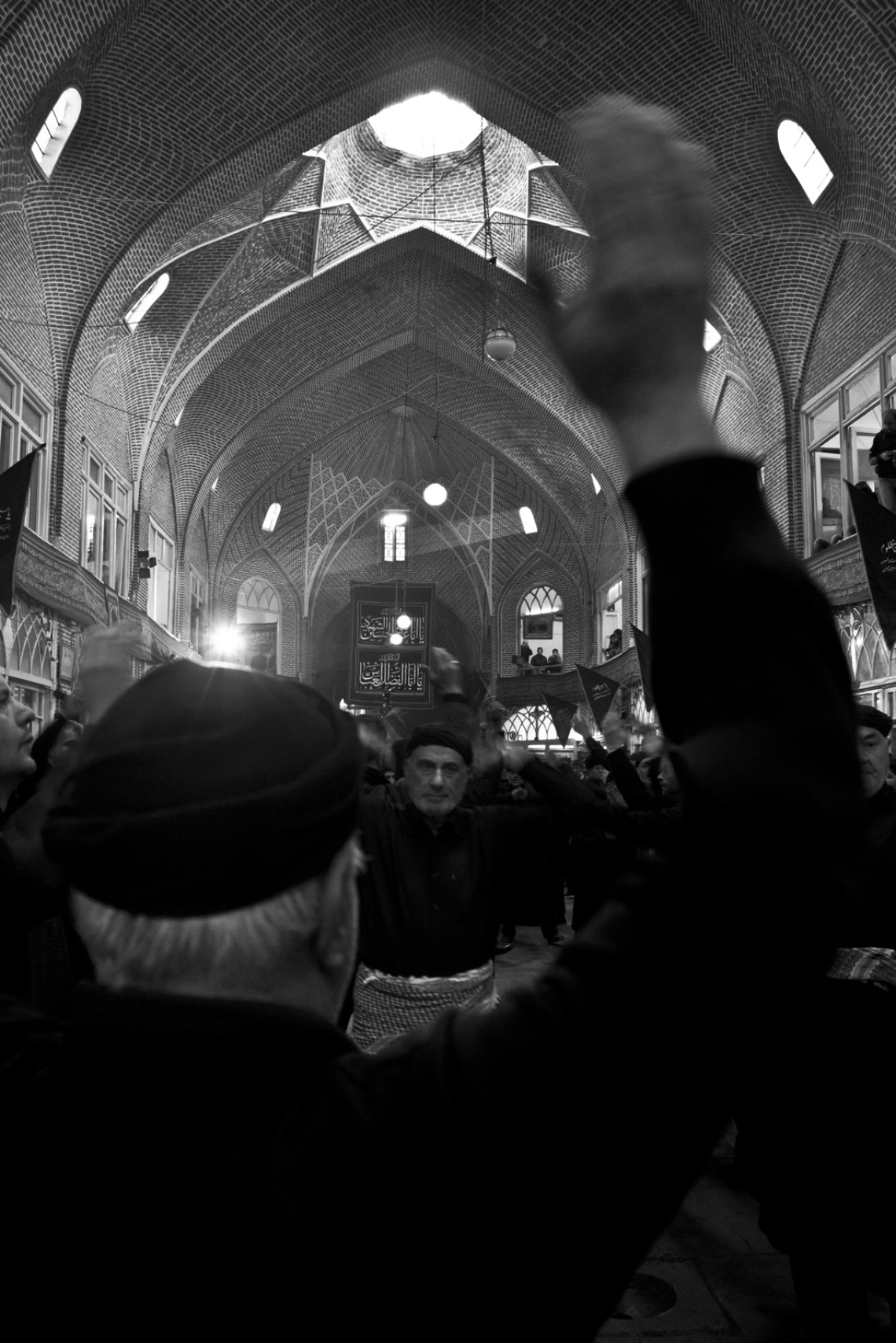 سوگواره دوم-عکس 2-حبیب پروین قدس-جلسه هیأت فضای داخلی