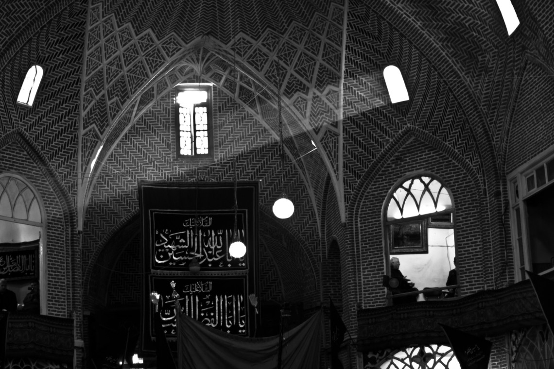 سوگواره دوم-عکس 8-حبیب پروین قدس-جلسه هیأت فضای داخلی