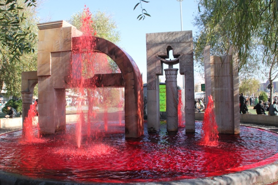 سوگواره دوم-عکس 1-فاطمه مردان خوش نوا-جلسه هیأت فضای بیرونی 