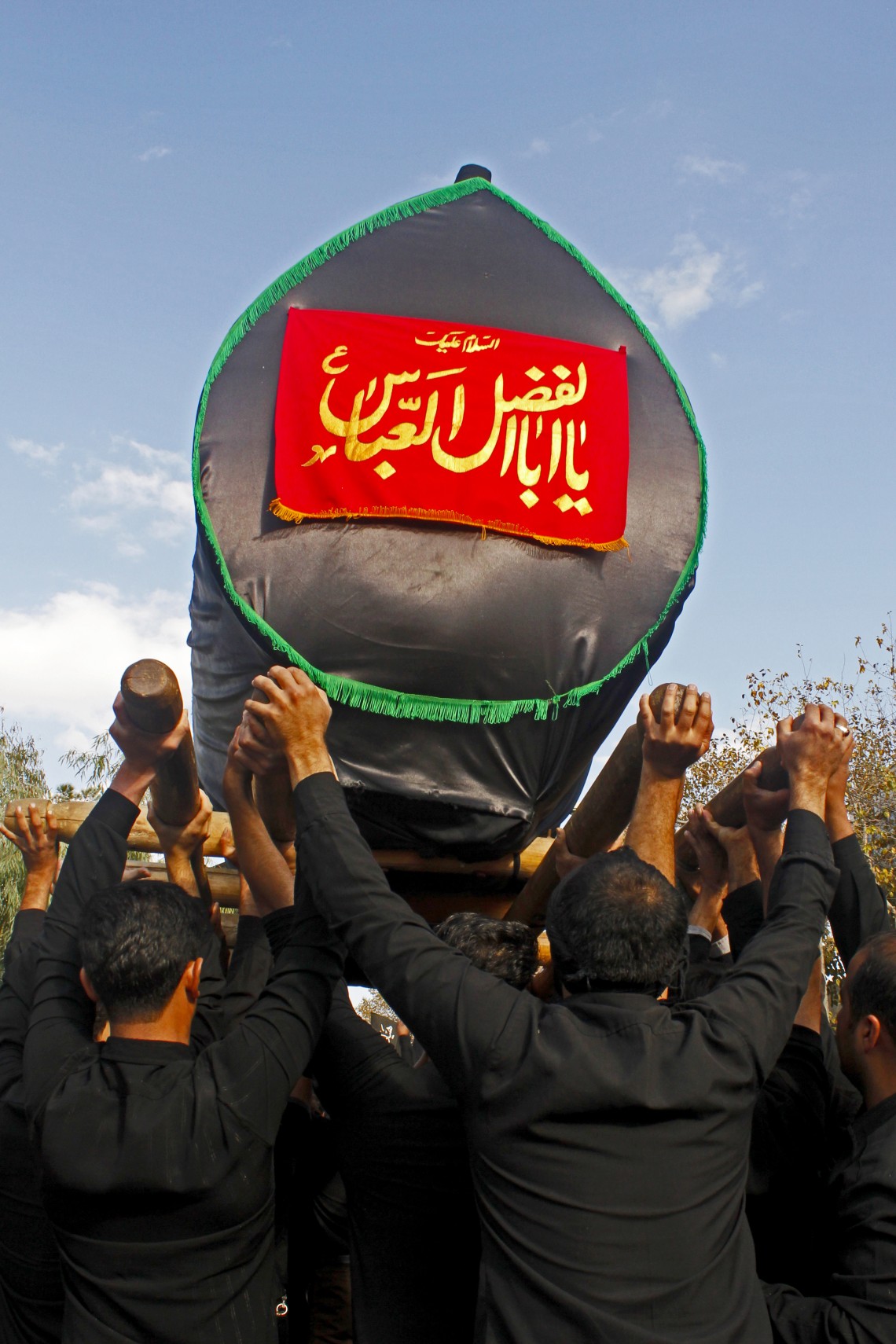 سوگواره دوم-عکس 11-رويا غفارزاده-جلسه هیأت فضای بیرونی 