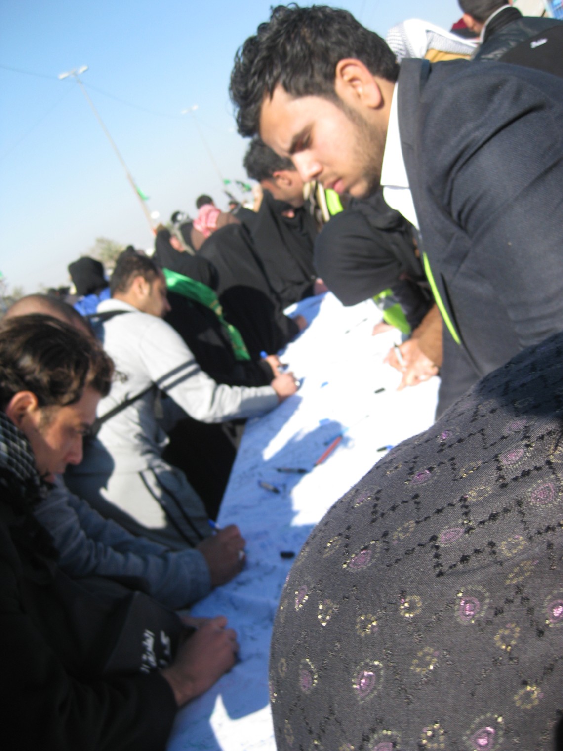 سوگواره دوم-عکس 111-محمد کشاورز-پیاده روی اربعین از نجف تا کربلا