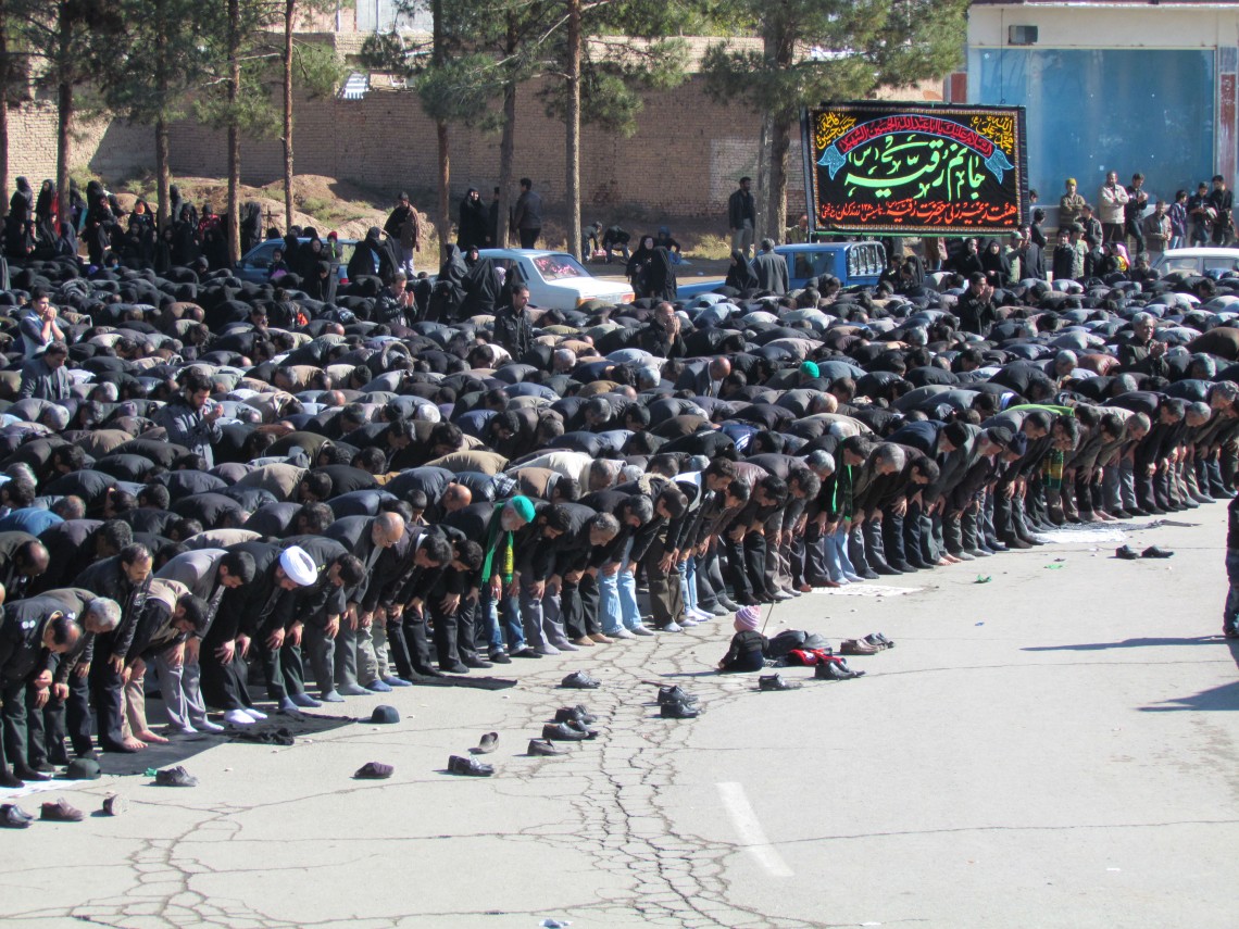 سوگواره اول-عکس 6-حسین صادقی-جلسه هیأت