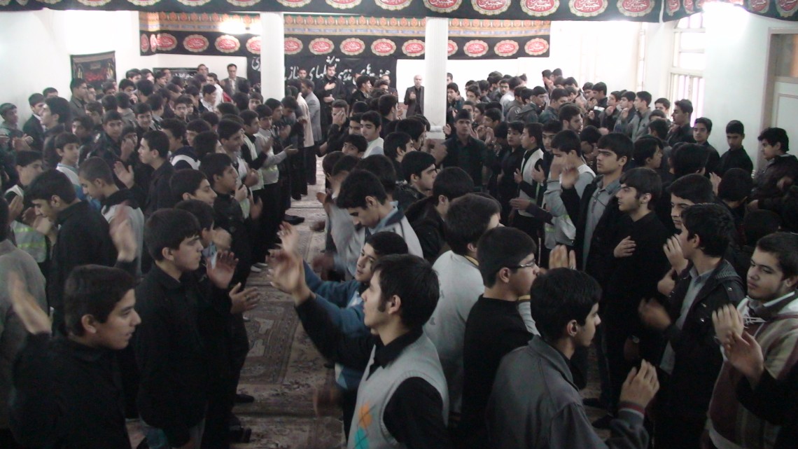 سوگواره دوم-عکس 68-سید لطفعلی رادخانه-جلسه هیأت فضای بیرونی 