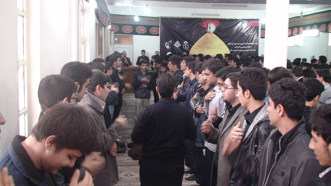 سوگواره دوم-عکس 73-سید لطفعلی رادخانه-جلسه هیأت فضای بیرونی 