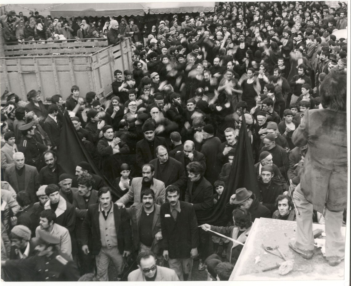 سوگواره پنجم-عکس 8-سید وحید آزمون-جلسه هیأت قدمی و کهن