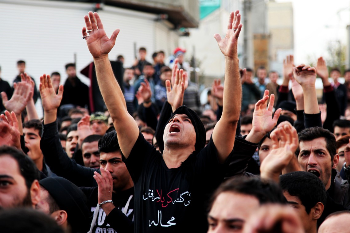 سوگواره دوم-عکس 6-محمد مهینی-جلسه هیأت فضای داخلی
