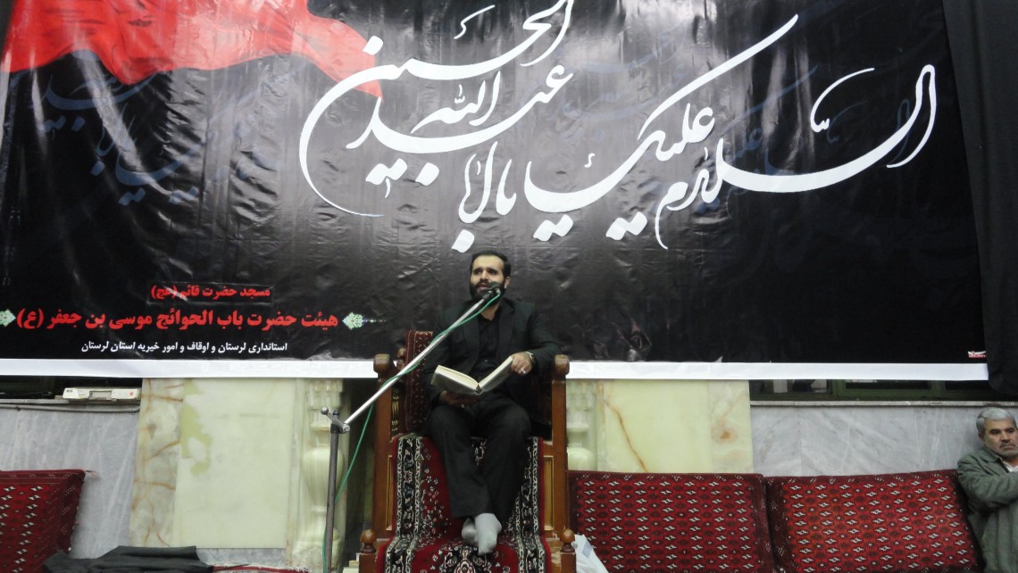 سوگواره اول-عکس 8-مسعود زندی شیرازی-جلسه هیأت فضای بیرونی