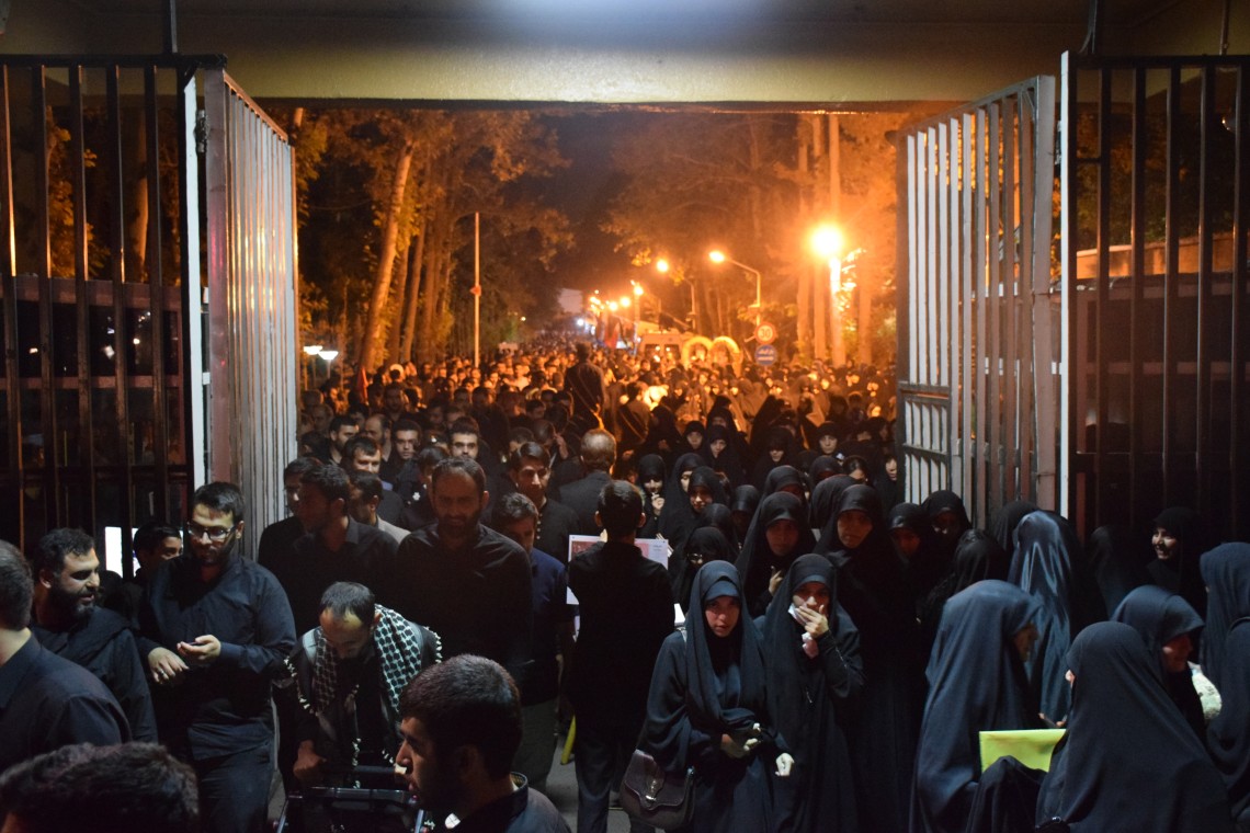 فراخوان ششمین سوگواره عاشورایی عکس هیأت-مهدی کیانی-بخش اصلی -جلسه هیأت