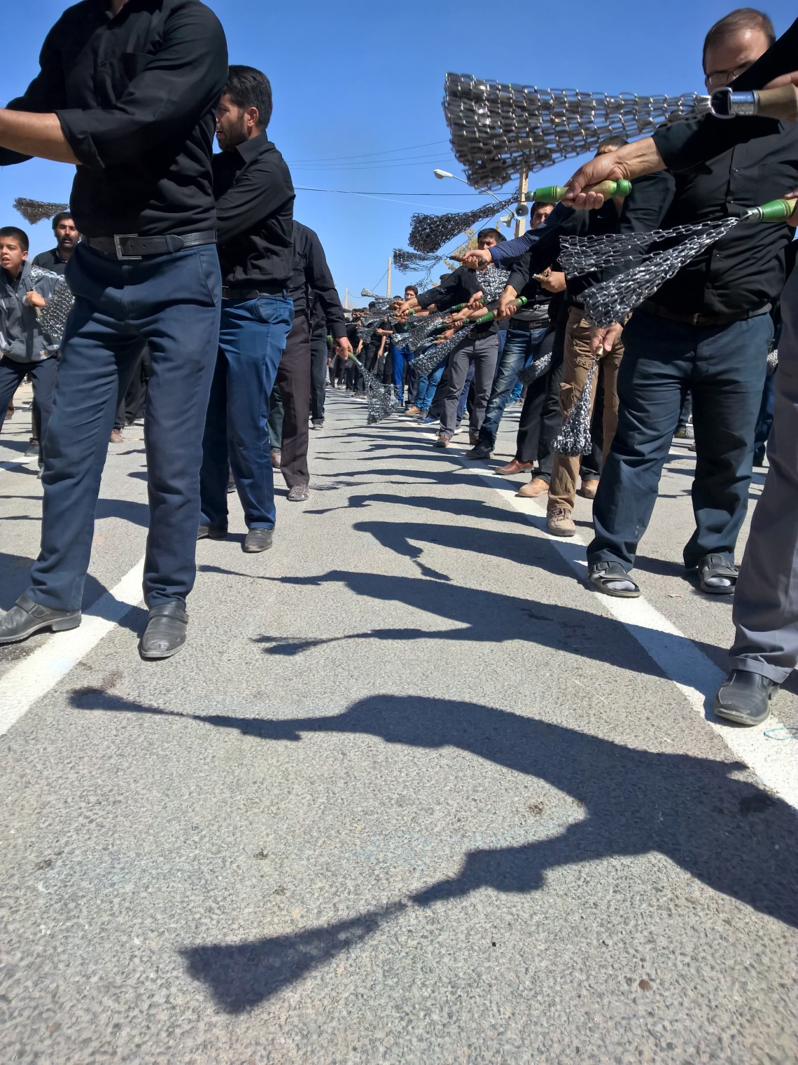 فراخوان ششمین سوگواره عاشورایی عکس هیأت-مهدی ربیعی فردنبه-بخش اصلی -جلسه هیأت