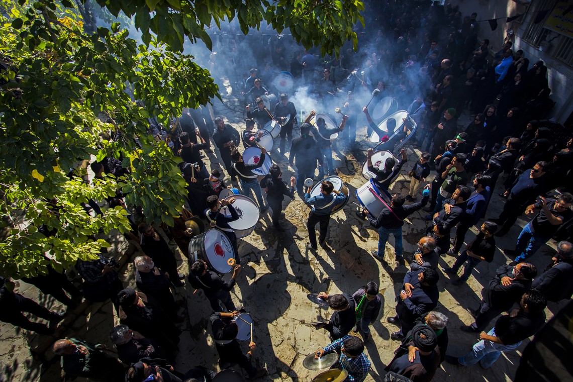 فراخوان ششمین سوگواره عاشورایی عکس هیأت-رضوان مطهری منش-بخش اصلی -جلسه هیأت