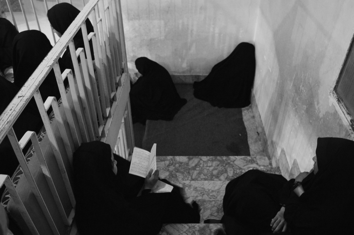 فراخوان ششمین سوگواره عاشورایی عکس هیأت-علی بهمنی-بخش اصلی -جلسه هیأت