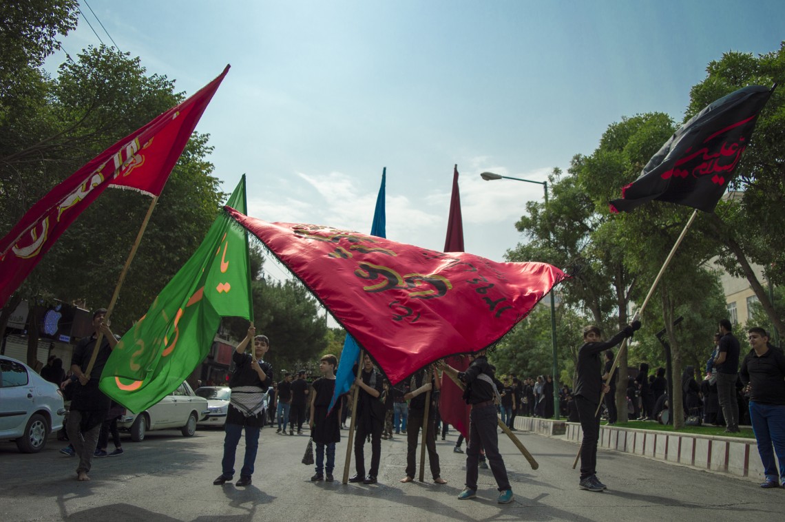 فراخوان ششمین سوگواره عاشورایی عکس هیأت-محمد حیدریان-بخش اصلی -جلسه هیأت