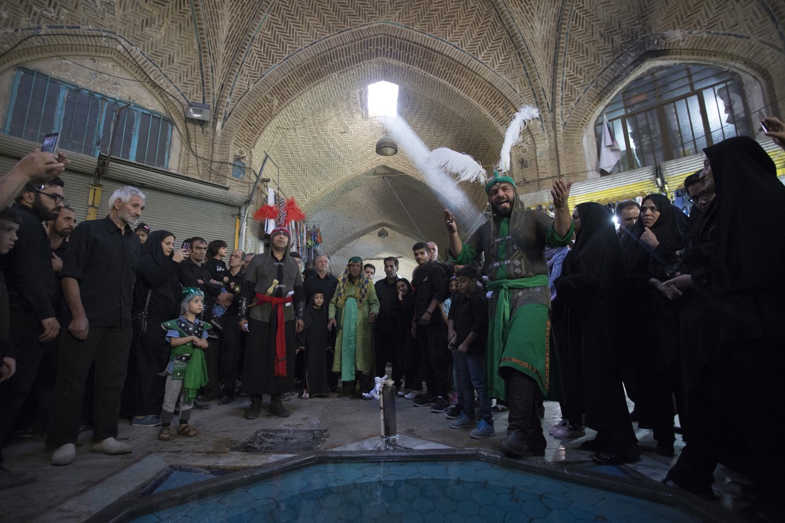 فراخوان ششمین سوگواره عاشورایی عکس هیأت-مهدی تاج آباد-بخش اصلی -جلسه هیأت