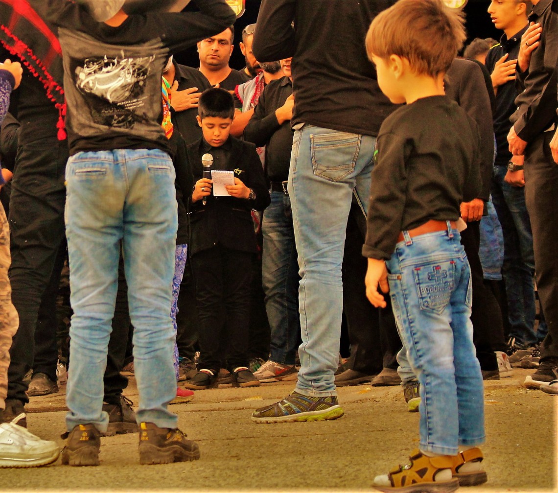 فراخوان ششمین سوگواره عاشورایی عکس هیأت-زهرا شیخ ملایری-بخش اصلی -جلسه هیأت