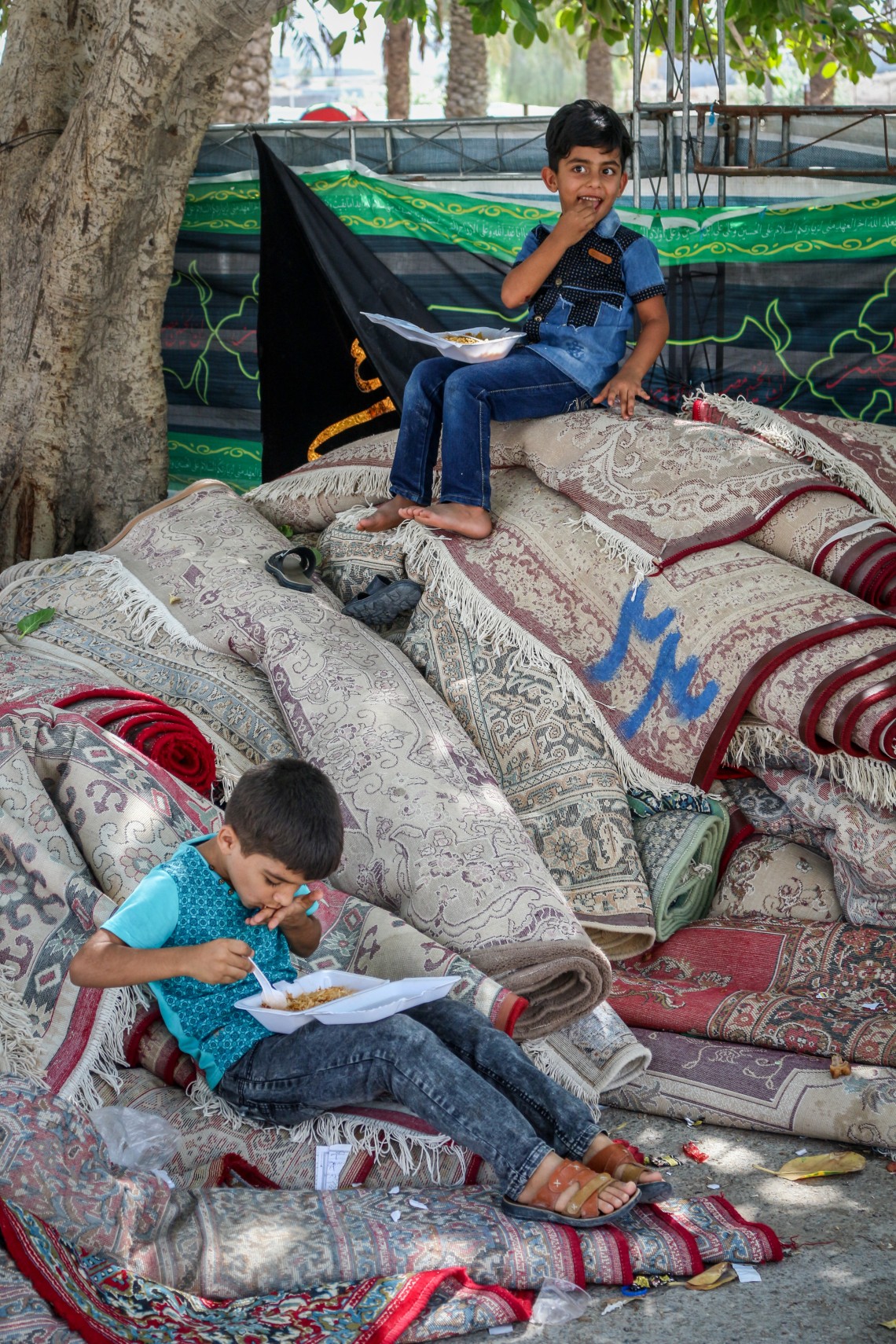 فراخوان ششمین سوگواره عاشورایی عکس هیأت-آرمان ایرازه-بخش اصلی -جلسه هیأت