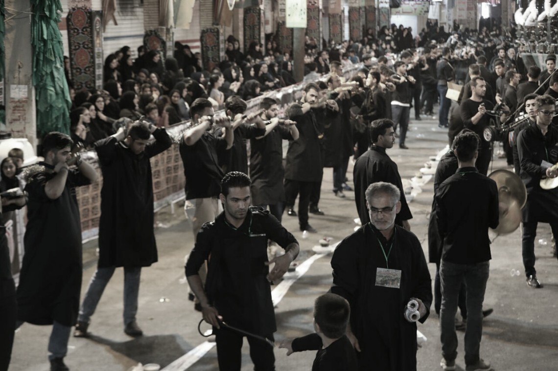 فراخوان ششمین سوگواره عاشورایی عکس هیأت-خدیجه دلفی-بخش اصلی -جلسه هیأت