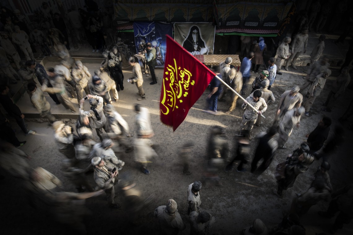 فراخوان ششمین سوگواره عاشورایی عکس هیأت-یاسر محمد خانی-بخش اصلی -جلسه هیأت