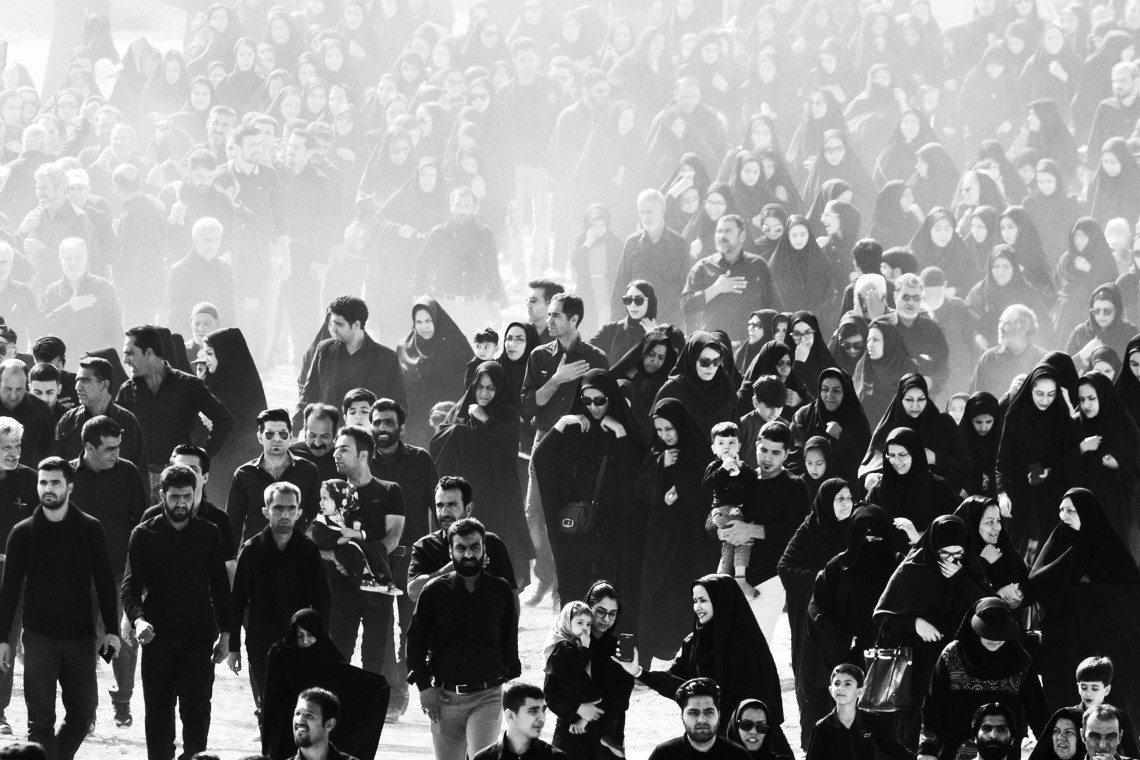 فراخوان ششمین سوگواره عاشورایی عکس هیأت-یاسر محمد خانی-بخش اصلی -جلسه هیأت