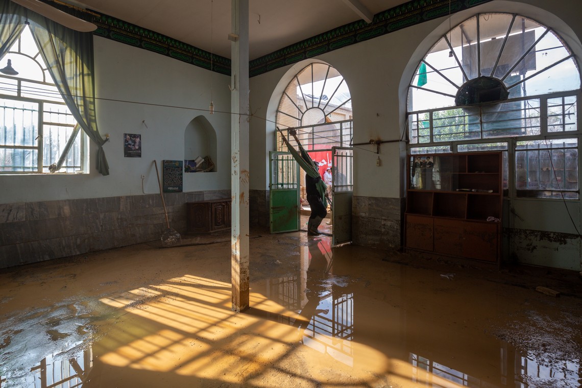 یازدهمین سوگواره عاشورایی عکس هیأت-یاسر محمد خانی-بخش اصلی-روایت هیأت(مجموعه عکس)