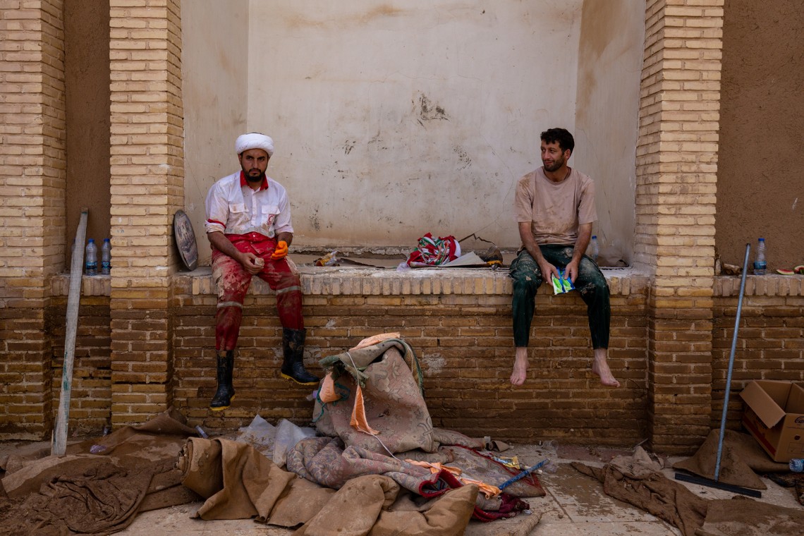 یازدهمین سوگواره عاشورایی عکس هیأت-یاسر محمد خانی-بخش اصلی-روایت هیأت(مجموعه عکس)