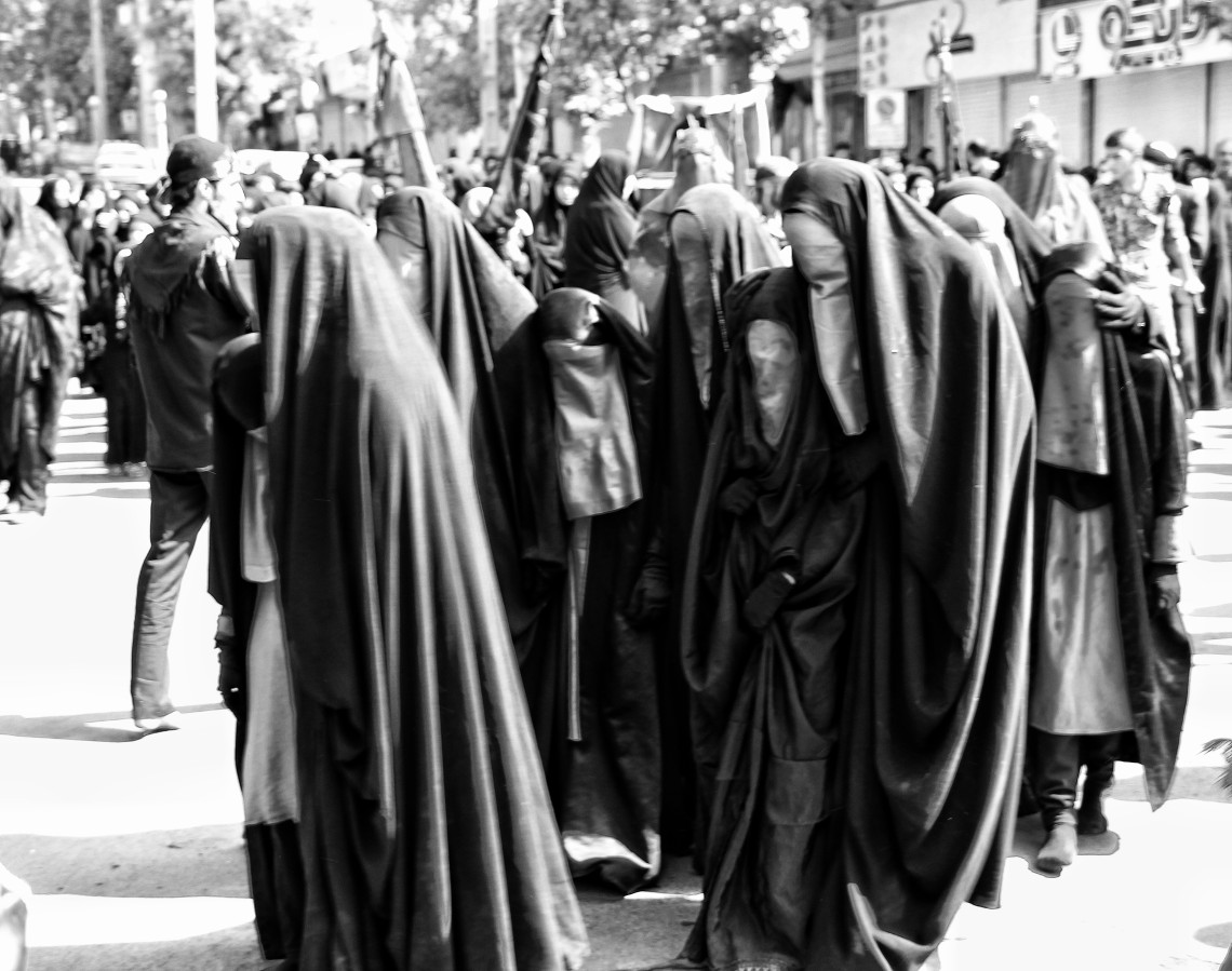 فراخوان ششمین سوگواره عاشورایی عکس هیأت-رضا ملکی-بخش اصلی -جلسه هیأت