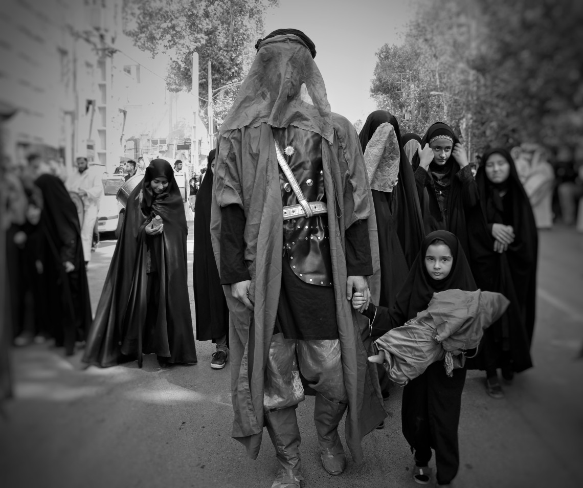 فراخوان ششمین سوگواره عاشورایی عکس هیأت-رضا ملکی-بخش اصلی -جلسه هیأت