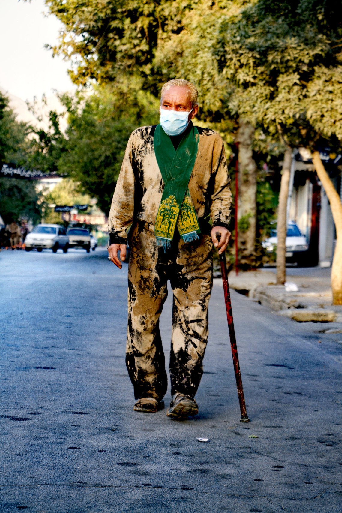دهمین سوگواره عاشورایی عکس هیأت-فاطمه غفاریان-مجالس احیای امراهل‌البیت علیهم‌السلام مجموعه عکس-دوربین دیجیتال-همه اعضای یک پیکر همه سرباز یک سنگر (رعایت مسائل بهداشتی در هیأت)